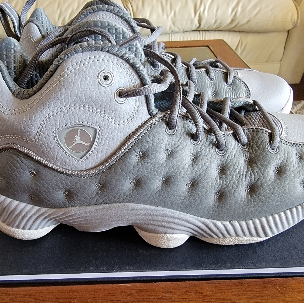 Nike Jordan Jumpman Team 2 Sneakers